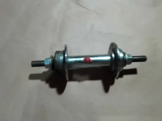 cubo traseiro 28 furos  novo