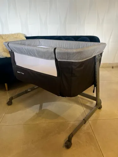Berço Moisés Co-bed Pluggy da marca Cosco, cor Cinza Escuro