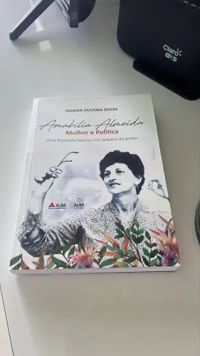 Livro Amabilia Almeida