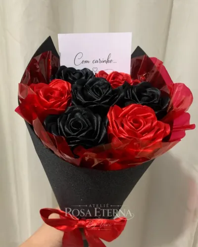Buquê de Flores em Cetim