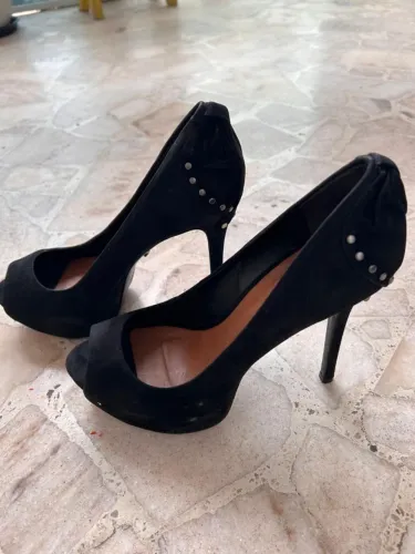 Sapato Schutz preto Tam 39