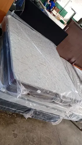 Colchão de Casal Mola Novo