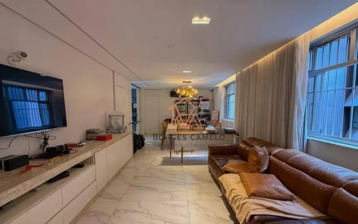 Apartamento Amplo | 180m² | 4 Quartos | 1 Suíte | 2 Vagas