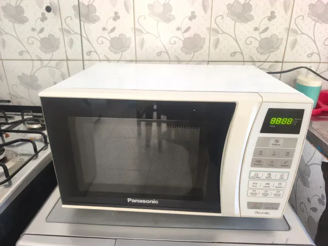 Vendo microondas Panasonic 21 litros