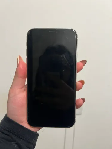 Iphone XR - usado