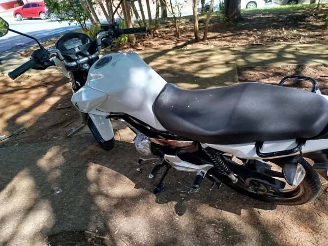 Vendo cg fan 160 2018 por 12600