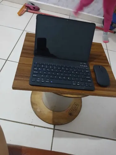 Tablet marca ANJ.GG COMPLETO ( CAPA , MOUSE SEM FIO E TECLADO)