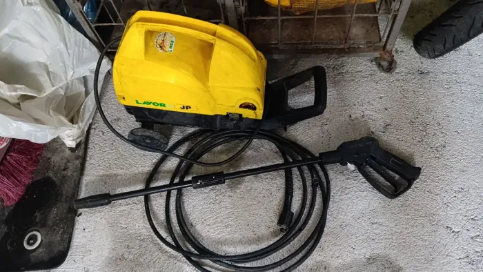 Lavadora de pressão completa ( com defeito )