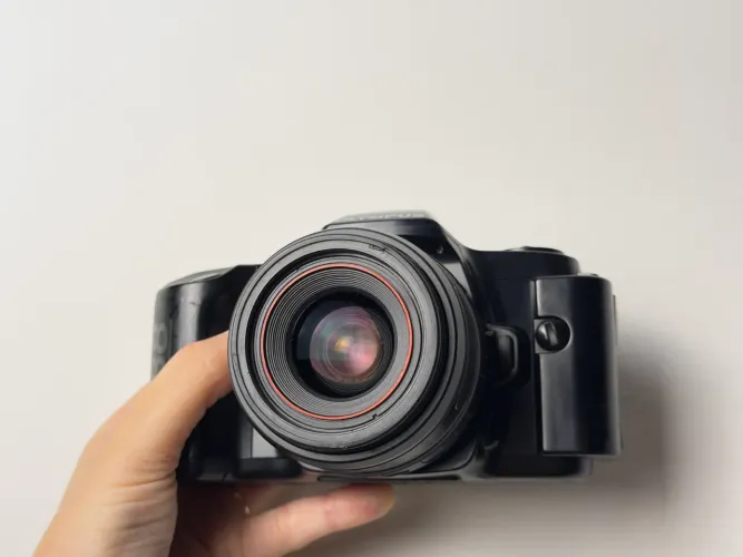 Câmera Analógica Olympus OM88 - Kit completo!
