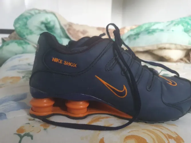 Tênis Nike Shox