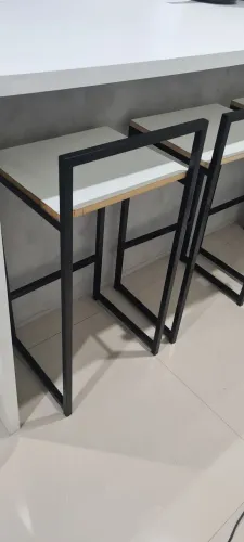 Cadeira de Metalon Valor do anúncio é por unidade