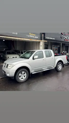 Nissan Frontier Se/se Strik CD 4X2 2.5 TB Dies. 2009