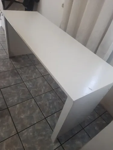 Bancada em ótimo estado de conservação