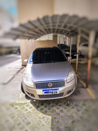 Fiat Linea Absolute 1.9/1.8 Flex Dualogic 4P 2010