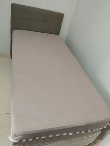 Cama box de solteiro com cabeceira SEMINOVA