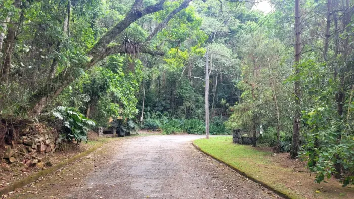 Venda Terreno residencial em aclive no Condomínio Alpes da Cantareira na Serra Da Cantarei