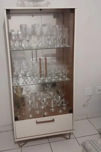 Vendo cristaleira