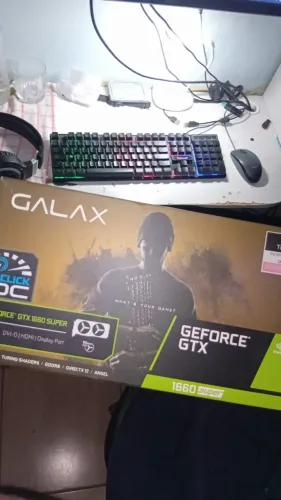 GTX 1660 Super 6GB excelente estado.