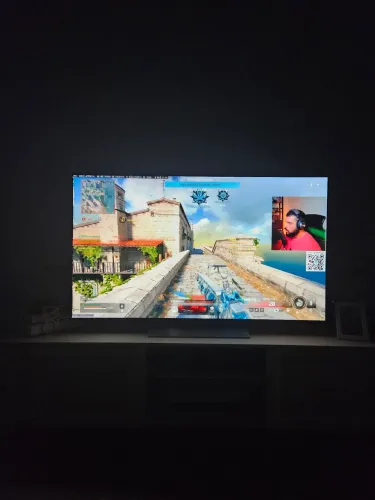 Estou vendendo essa TV LG OLED C2 55" para retirada de peças 