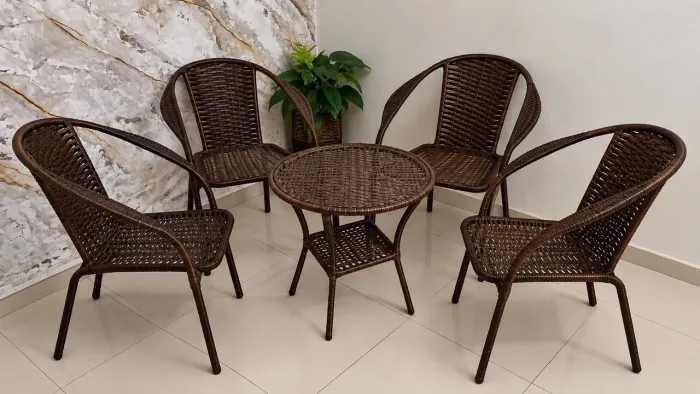Conjunto Mesa + 4 Cadeiras jardim
