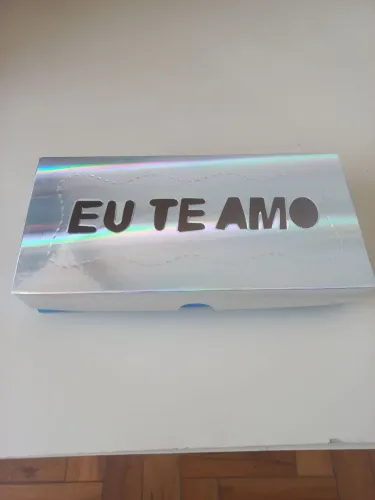 Caixa pequena eu te amo