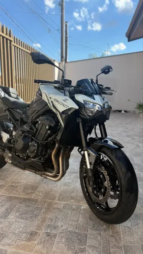 Kawasaki Z 900 2022