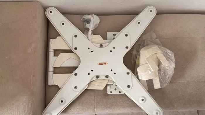Suporte articulado para televisão