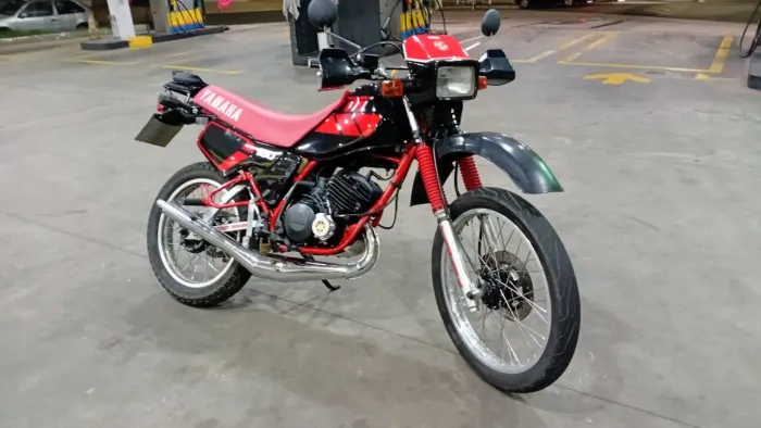 Dt 180 Z moto 2t impecável