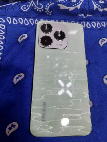 Realme C63