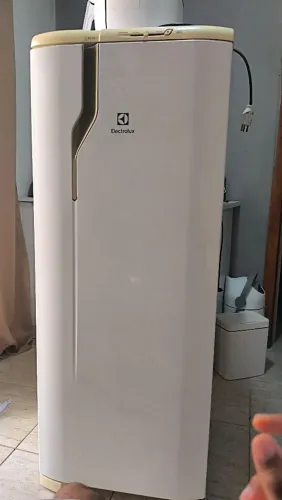 Geladeira Eletroclux