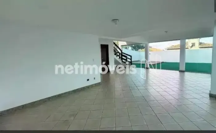 CASA A VENDA NO TREVO