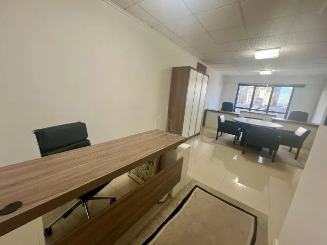 Locação no Bairro Centro de Itajaí no Edifício PHD Office