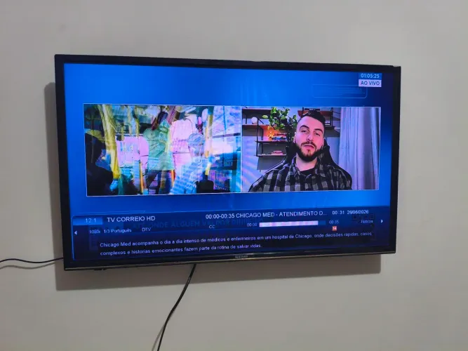 Tv/monitor 32 polegadas+ suporte 
