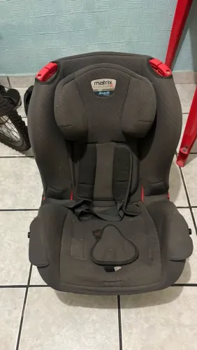 Cadeirinha de criança para carro