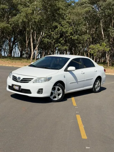 Toyota Corolla GLI 1.8 Flex 16V Aut. 2013