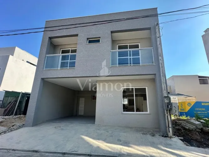 Sobrado novo à venda em condomínio no São Braz Curitiba, 3 quartos, próximo à Av. Toaldo T