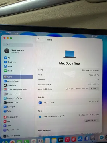MacBook Neo 256