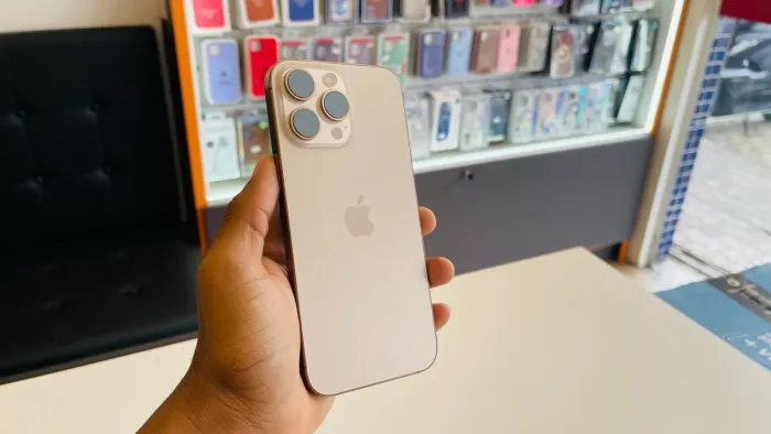 IPHONE 16 PRO MAX 256GB Bat 93% TODO ORIGINAL 3 MESES DE GARANTIA