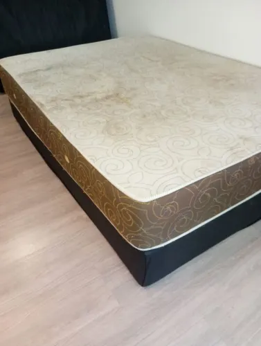 Cama box e colchao de casal ( $$ 300 ) *