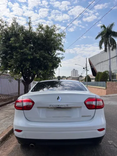 Renault Fluence Sedan Privilège 2.0 16V Flex AUT 2016