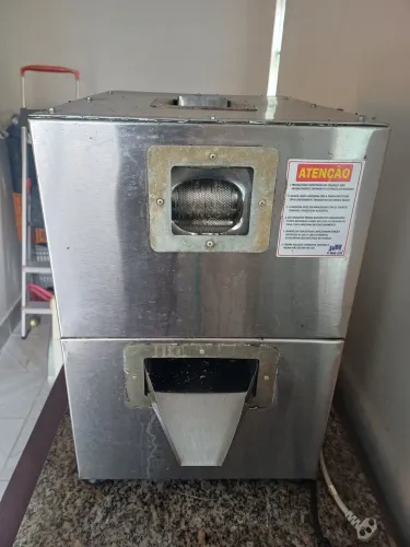 Maquina de caldo de cana
