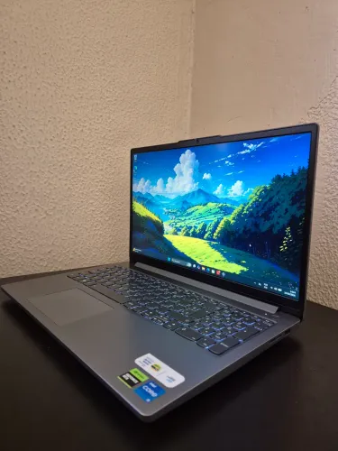 Notebook Gamer Lenovo LOQ-e i5 12450HX RTX 3050 6gb SSD 512gb impecável