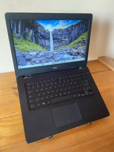 Notebook Dell i5 8ª Geração /  UHD Graphics / 8GB RAM / 120GB SSD / Tela 14?