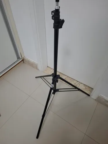 Trava Rosca para Iluminação greika