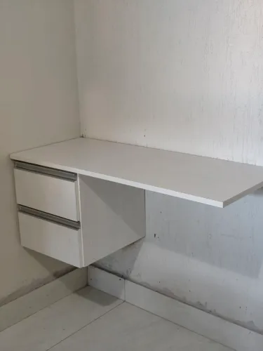 Escrivaninha 100% MDF, VENDA URGENTE, passo cartão 
