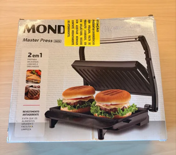 Sanduicheira Mondial master press Nova