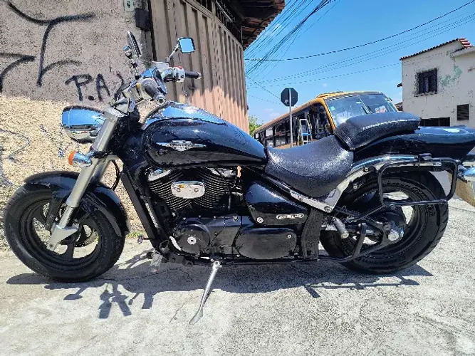 BOULEVARD M800 SEMI NOVA
