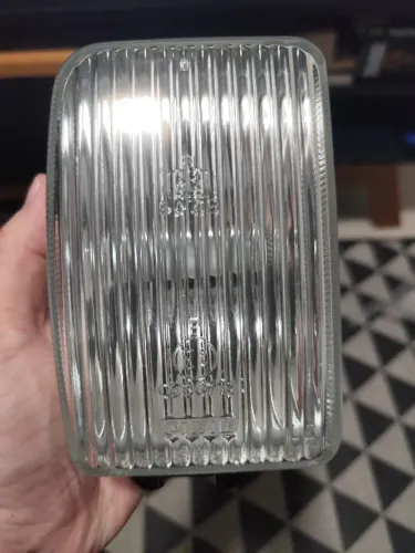 Farol milha lado esquerdo cibie Santana 87 a 90