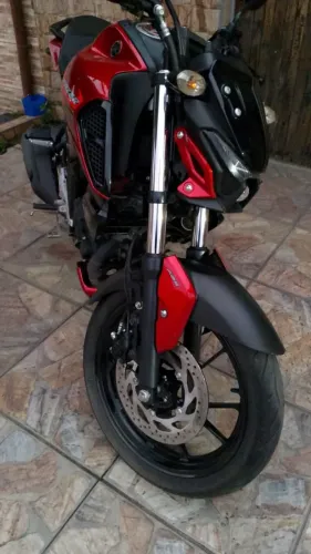 Fz15 2025/2025 semi nova unico dono V/T por motos de menor valor