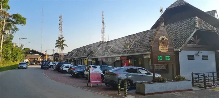 Ponto comercial para aluguel tem 50 metros quadrados em Roseira - Mairiporã - SP